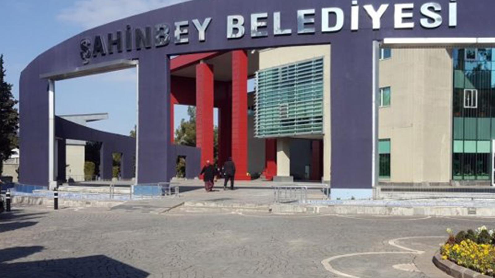 AKP'li Şahinbey Belediyesi, 891 bin TL'ye Diyanet Vakfı'ndan kitap aldı