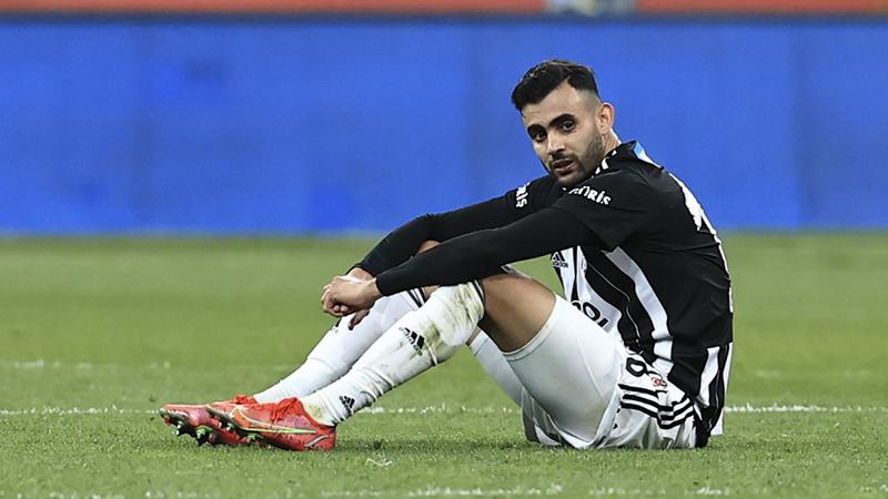 Beşiktaş'ta Ghezzal ve Oğuzhan'ın Koronavirüs test sonucu belli oldu