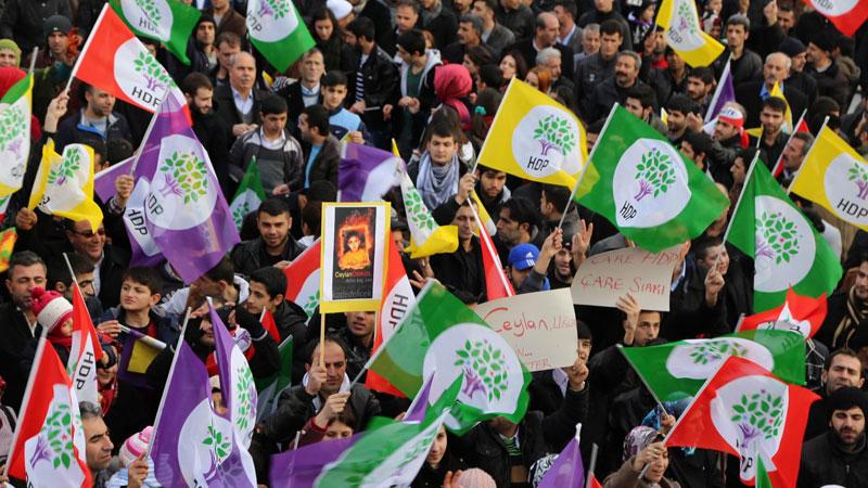 HaberTürk yazarı Yılman: Kürt seçmen niye ısrarla HDP diyor?