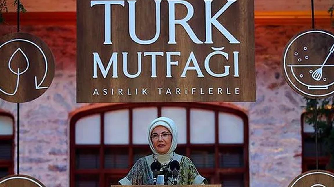 İyi Partili Öztürk'ten Emine Erdoğan'ın tanıtımında yer aldığı tarif kitabı için soru önergesi: Zorunlu hal nedir? 