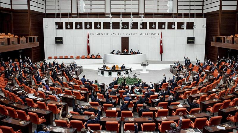 Kulis | Eski vekiller, maaşlarına enflasyon oranında artış istedi, düzenleme için parti yönetimlerini ziyaret etti