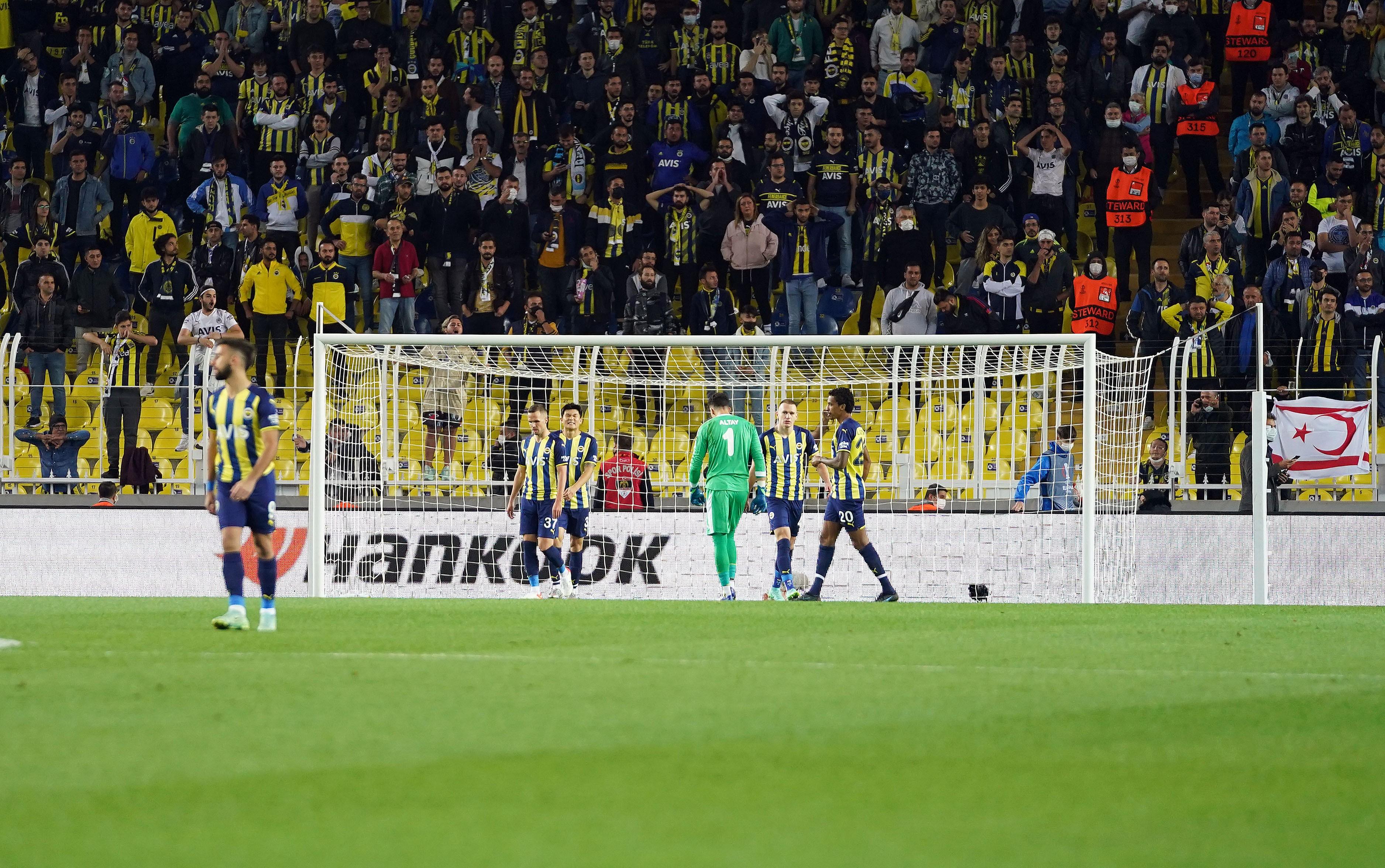 Türkiye, UEFA sıralamasında gerilemeye devam ediyor 