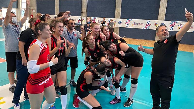 İşitme Engelliler Kadın Voleybol Takımı, dünya şampiyonu!