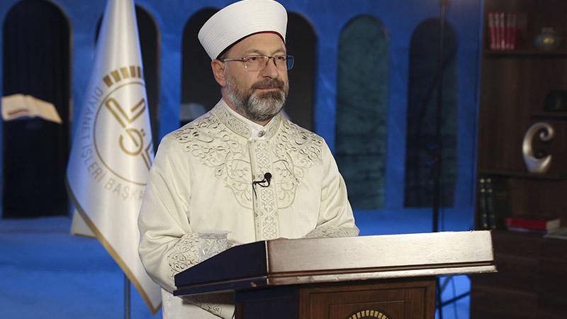 Diyanet İşleri Başkanı Erbaş: Gençliği zaafa sürükleyen etkenlere karşı önlemler almak hepimizin ideali olmalı