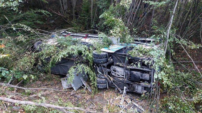 Samsun'da yolcu otobüsü 150 metreden dereye yuvarlandı: 2 ölü, 14 yaralı