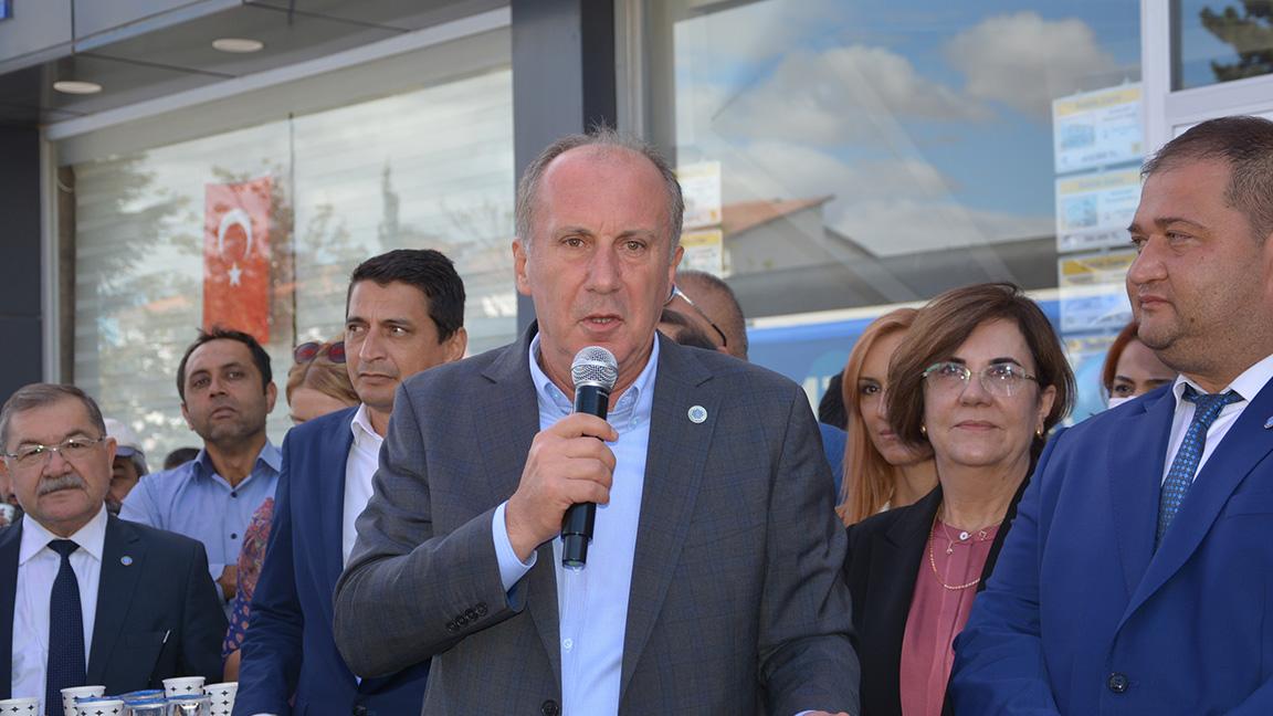 Muharrem İnce'den sistem tartışmasıyla ilgili açıklama: İktidar da kandırıyor, muhalefet de 