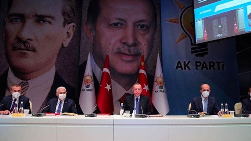 AKP'de seçim hazırlıkları: Gündem yargılama süreçlerinin uzun sürmesi,  EYT ve erken yaşta evlilik