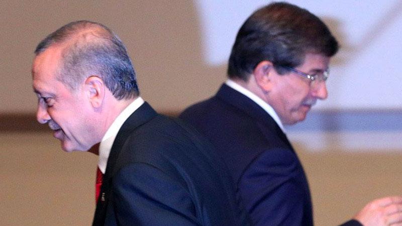 İktidardan Ahmet Davutoğlu’na sürpriz davet