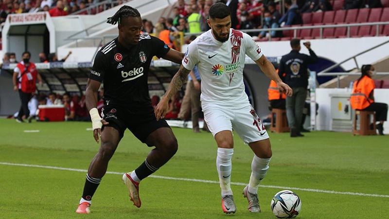 Beşiktaş'ta sakatlık kâbusu geri döndü; Batshuayi, oyuna devam edemedi