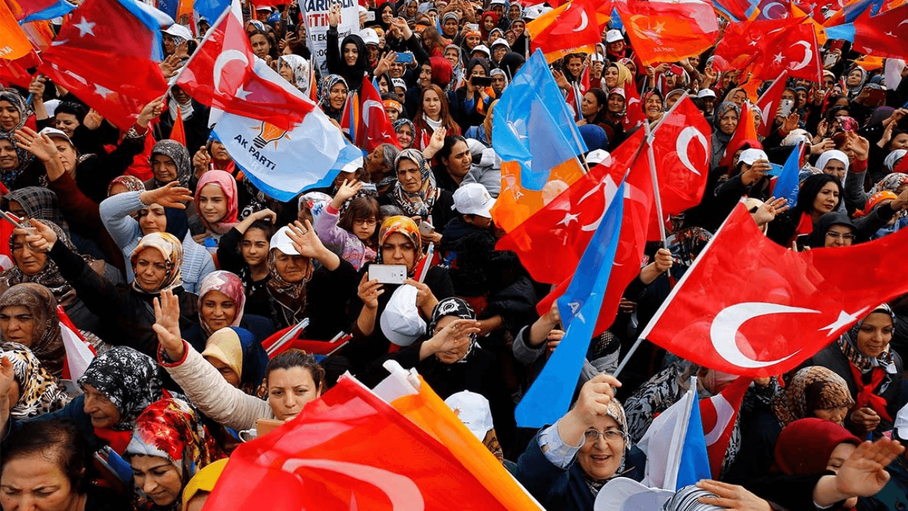 Mehmet Ocaktan: Dindarların esas endişelenmesi gereken; dini değerlerin siyaset pazarına sürülmesi