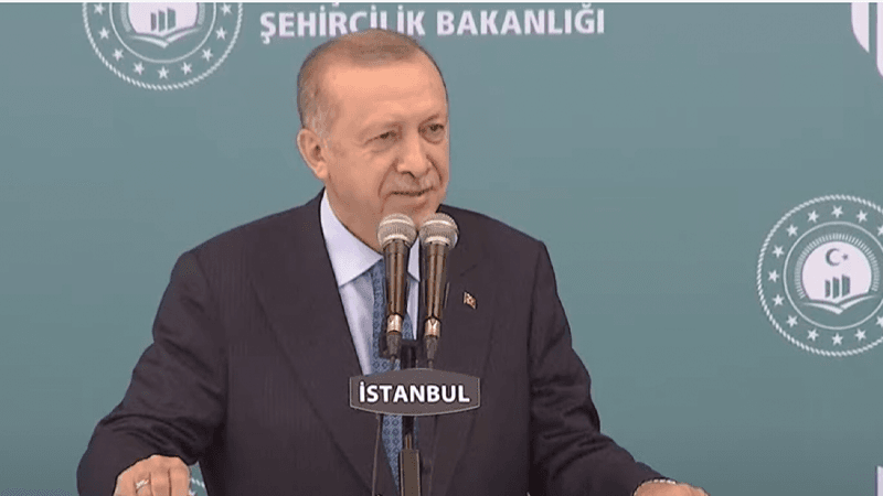 Erdoğan: Terör örgütünün başı cezaevinde, İP de CHP de onlarla beraber hareket ediyor