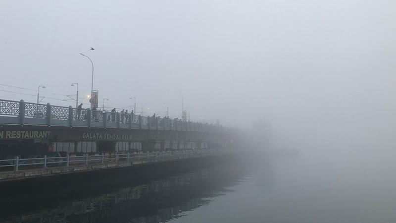 İstanbul'da hava ulaşımına sis engeli