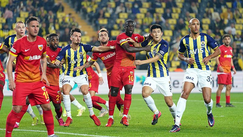 Fenerbahçe, puanı 90+9'da kurtardı