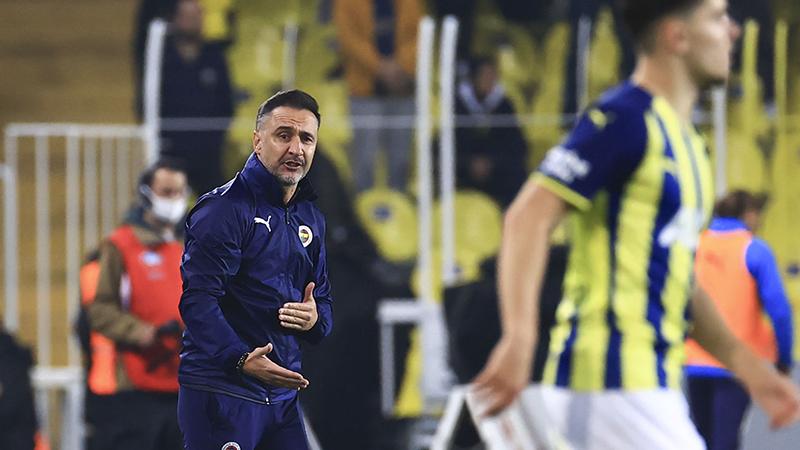 Mahfi Eğilmez: Sezonu bir kez daha erkenden kapatarak bu rezil futbolu daha fazla izlemekten kurtulmamızı sağlayan Fenerbahçe yönetimine, teknik kadrosuna ve futbolcularına teşekkürler