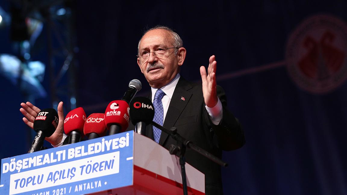 Kılıçdaroğlu: EYT’lilerin sorunlarını çözeceğiz, 3600 ek göstergeyi getireceğiz; geliyor gelmekte olan