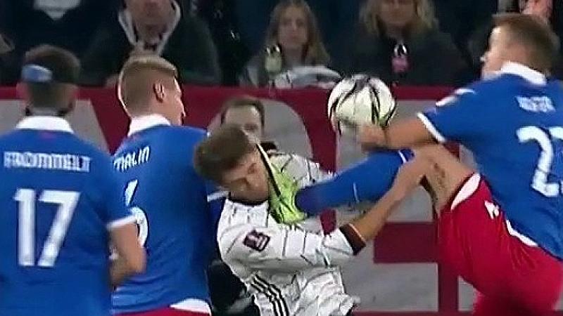 Goretzka'ya yapılan faul, geceye damga vurdu; boynu kırılıyordu!