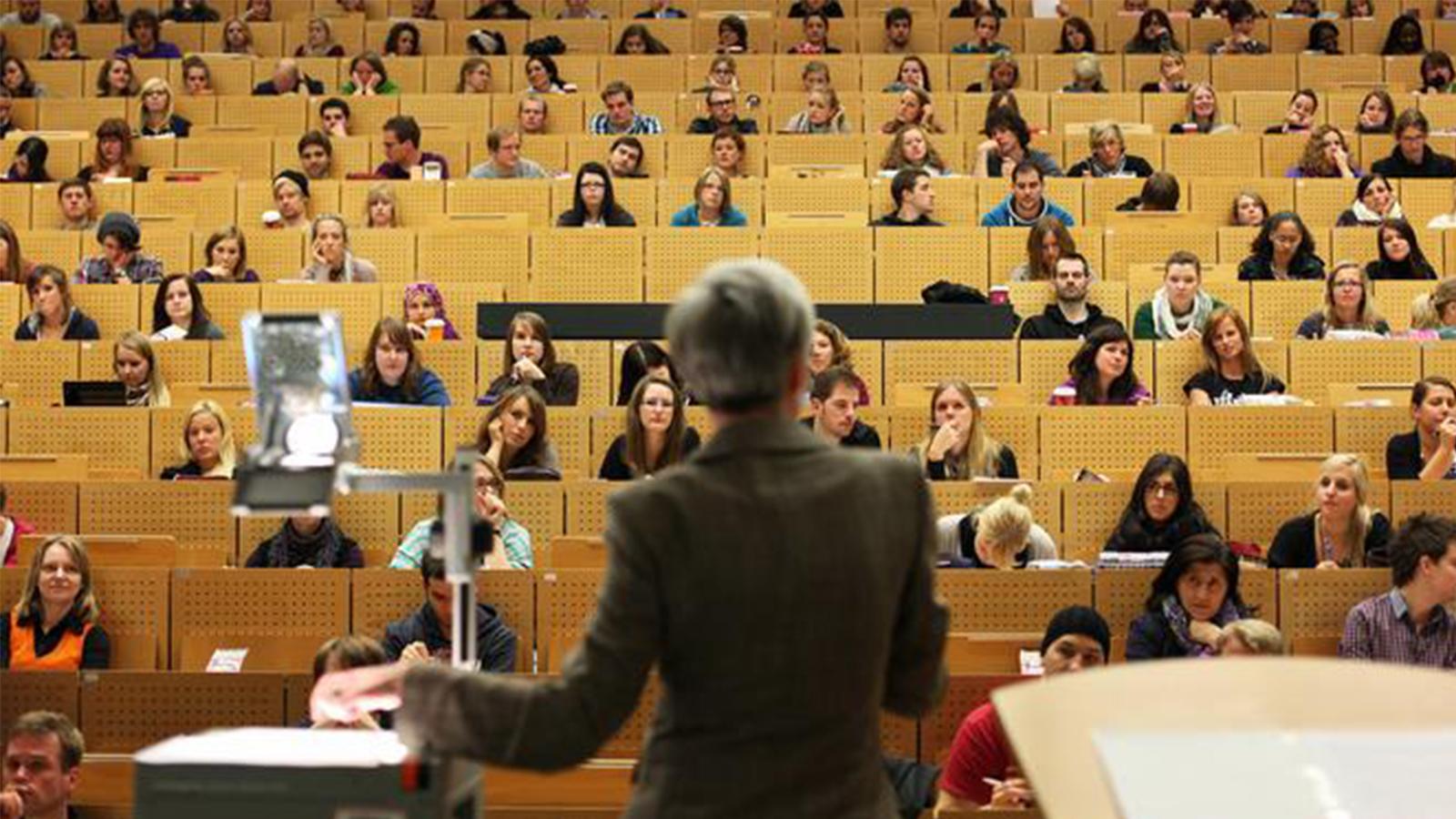 Almanya'da her dört profesörden biri kadın