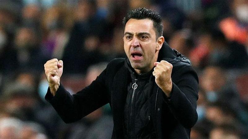 Xavi, Barcelona kariyerine derbi galibiyetiyle başladı