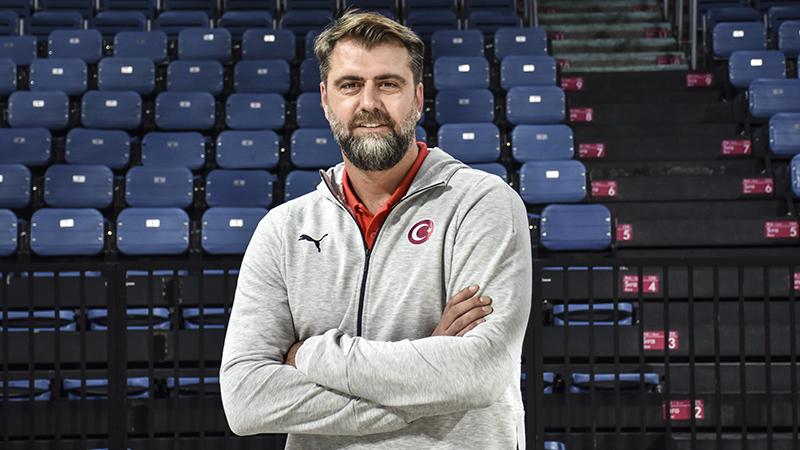 Mehmet Okur: Hedefim ve hayalim NBA'de veya Avrupa'da bir kulüpte başantrenör olmak