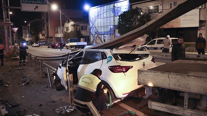 Türkiye'de geçtiğimiz yıl meydana gelen 430 bin trafik kazasında, 2 bin 422 kişi yaşamını yitirdi