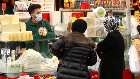 Enflasyon |  "Türkiye'de resmi ve gerçek enflasyon arasındaki fark arttıkça, halk yoksullaşıyor"