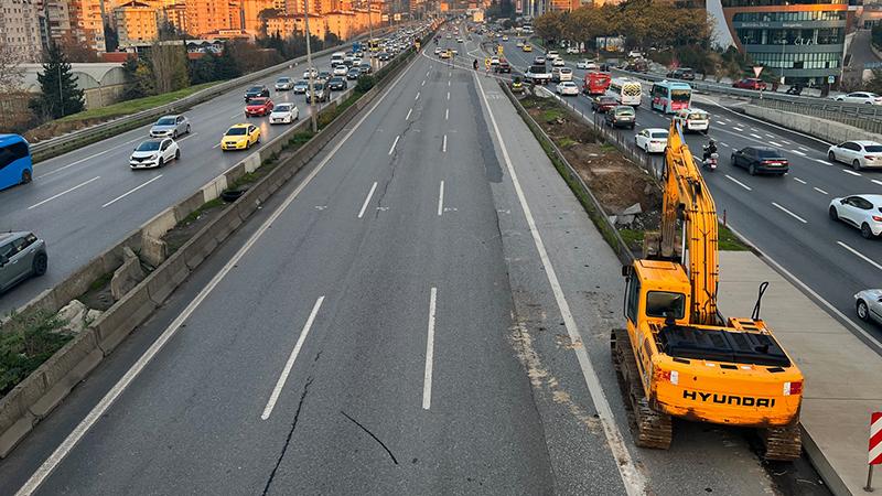 İstanbullular dikkat; Ataşehir D-100 Karayolu'nda 30 gün sürecek yol çalışması başladı!