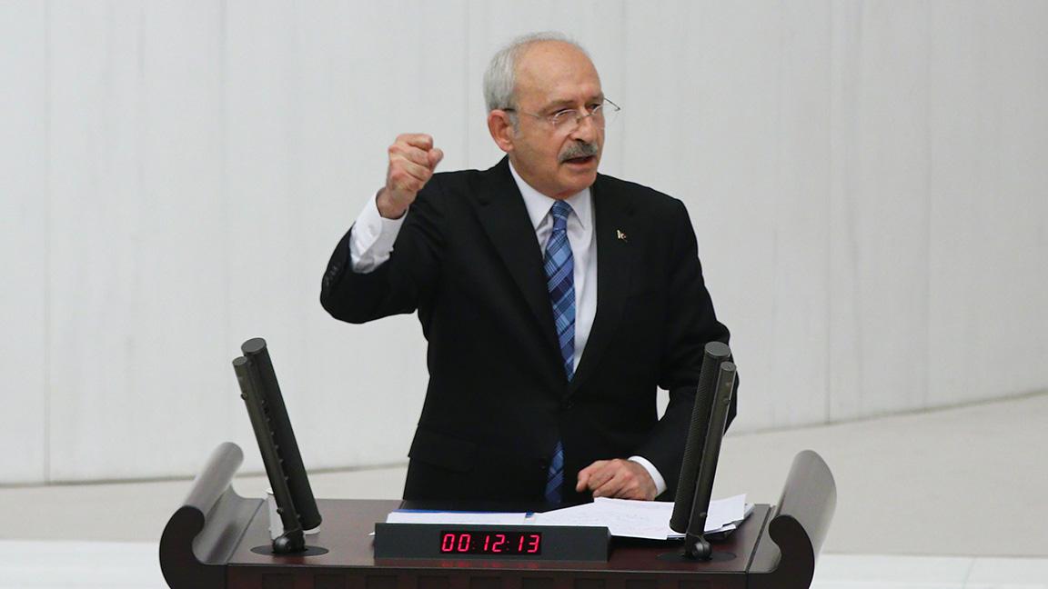 Selvi: Geliyor gelmekte olan, Kılıçdaroğlu cumhurbaşkanı adayı oluyor olmakta olan...