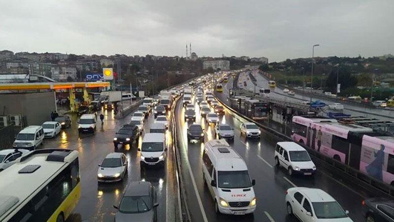 İstanbul'da trafik yoğunluğu yüzde 58 oldu