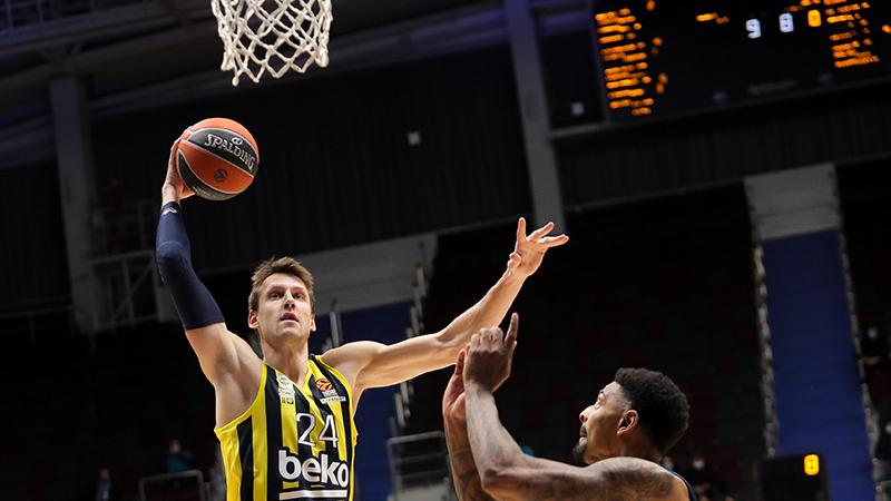 Jan Vesely devleşti; Fenerbahçe Beko, Zenit'i devirdi