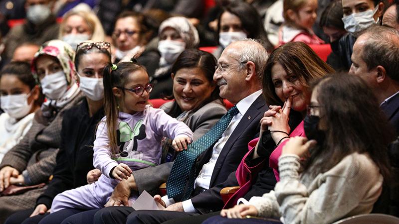 Kılıçdaroğlu, engelliler ve aileleriyle Kayseri'de buluştu: 'Engelliler özel olarak korunur’ diyor anayasa; yapmayanlar oy verdiğimiz hükümetler