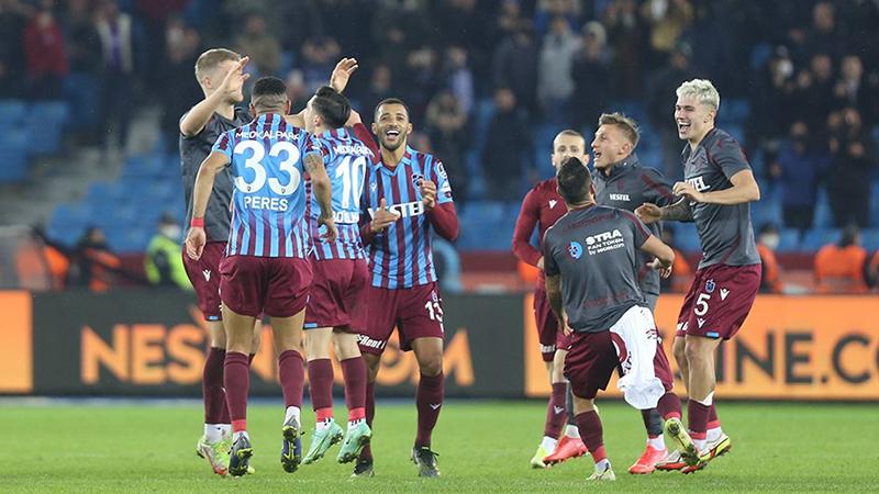 Trabzonspor, tarihi ilk yarıda rekorları alt üst etti