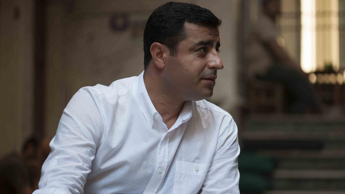 Demirtaş'tan muhalefete: Kararsız seçmenden daha kararsızmışsınız, lütfen artık kendinize gelin