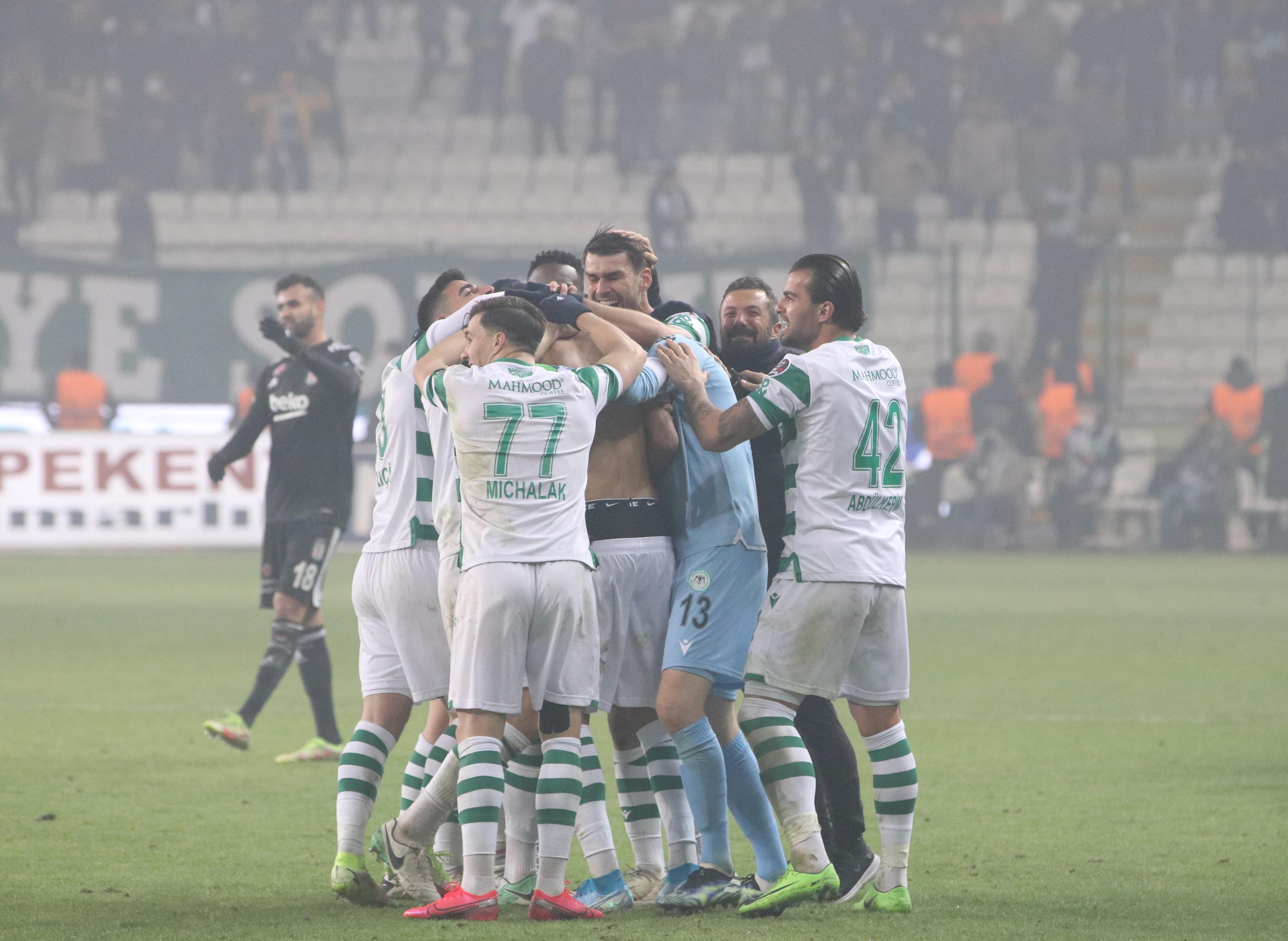 Konyaspor-Beşiktaş maçından kareler