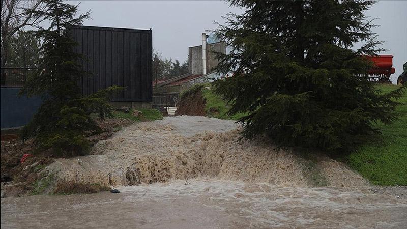 AFAD: Edirne’deki selde mahsur kalan 52 kişi kurtarıldı