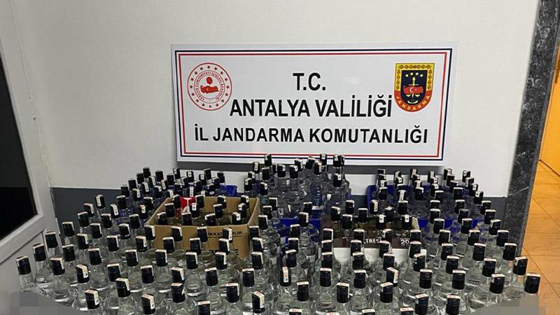 Antalya’da 236 litre sahte bandrollü alkol ele geçirildi