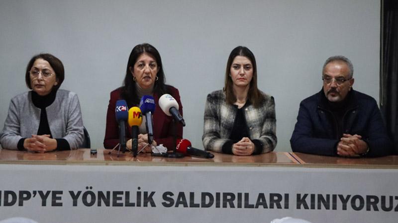 HDP Eş Genel Başkanı Buldan, partisinin Bahçelievler ilçe binasını ziyaret etti: Biz saldırıların arkasındaki güçleri iyi tanıyoruz