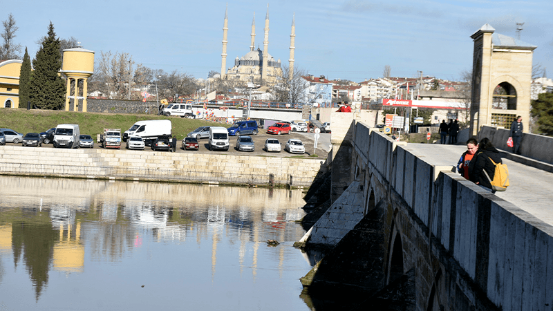 Edirne'de Meriç ve Tunca nehirlerinin su seviyesi 4 kat arttı