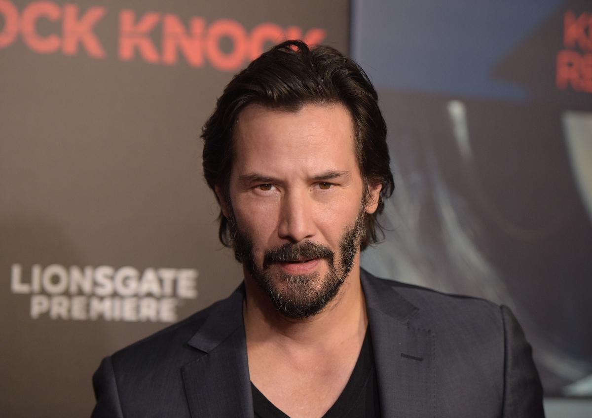 Keanu Reeves açıkladı: Matrix serisi devam edecek mi?