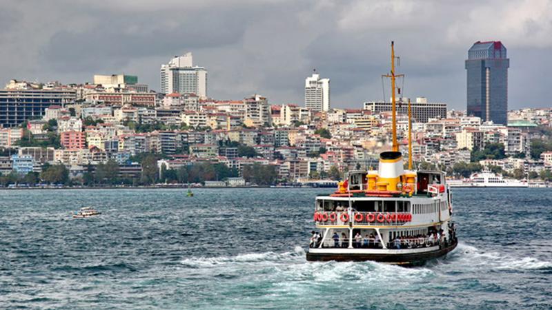 İstanbul'da deniz ulaşımına hava muhalefeti engeli