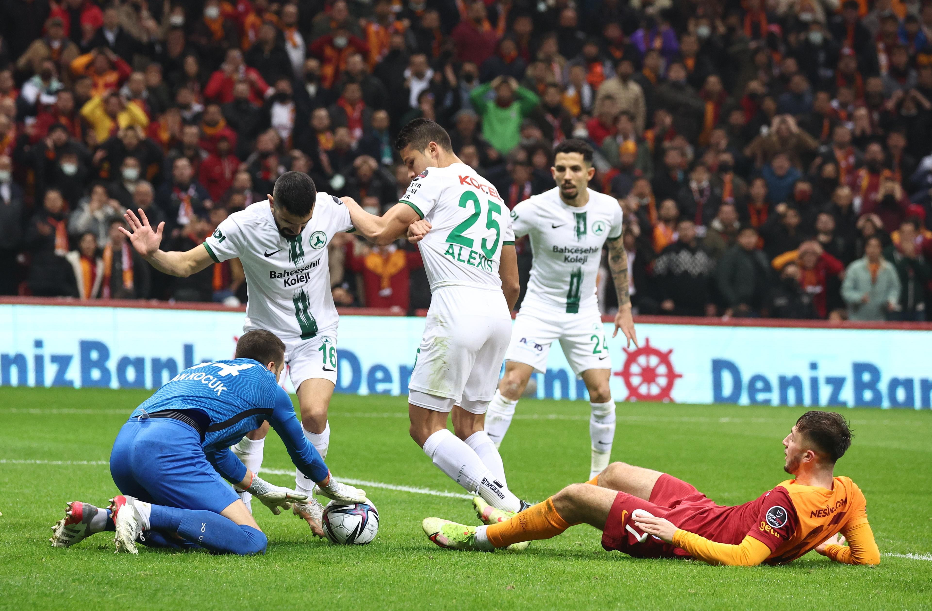 Galatasaray-Giresunspor maçından kareler