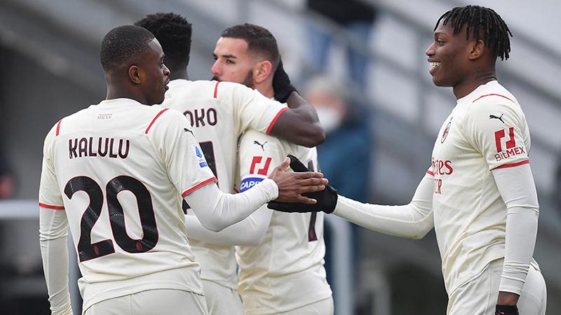 Milan, Venezia karşısında 3 puanı 3 golle aldı