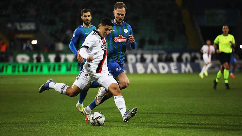 Beşiktaş'ın genç yıldızı Emirhan İlkhan, Süper Lig kariyerine golle başladı