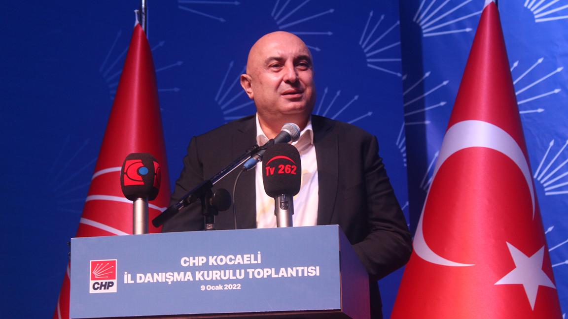 CHP'li Özkoç'tan Erdoğan'a: Sen FETÖ’cünün Allah’ısın, bir numaralı sanığısın senin kaçacak yerin yok