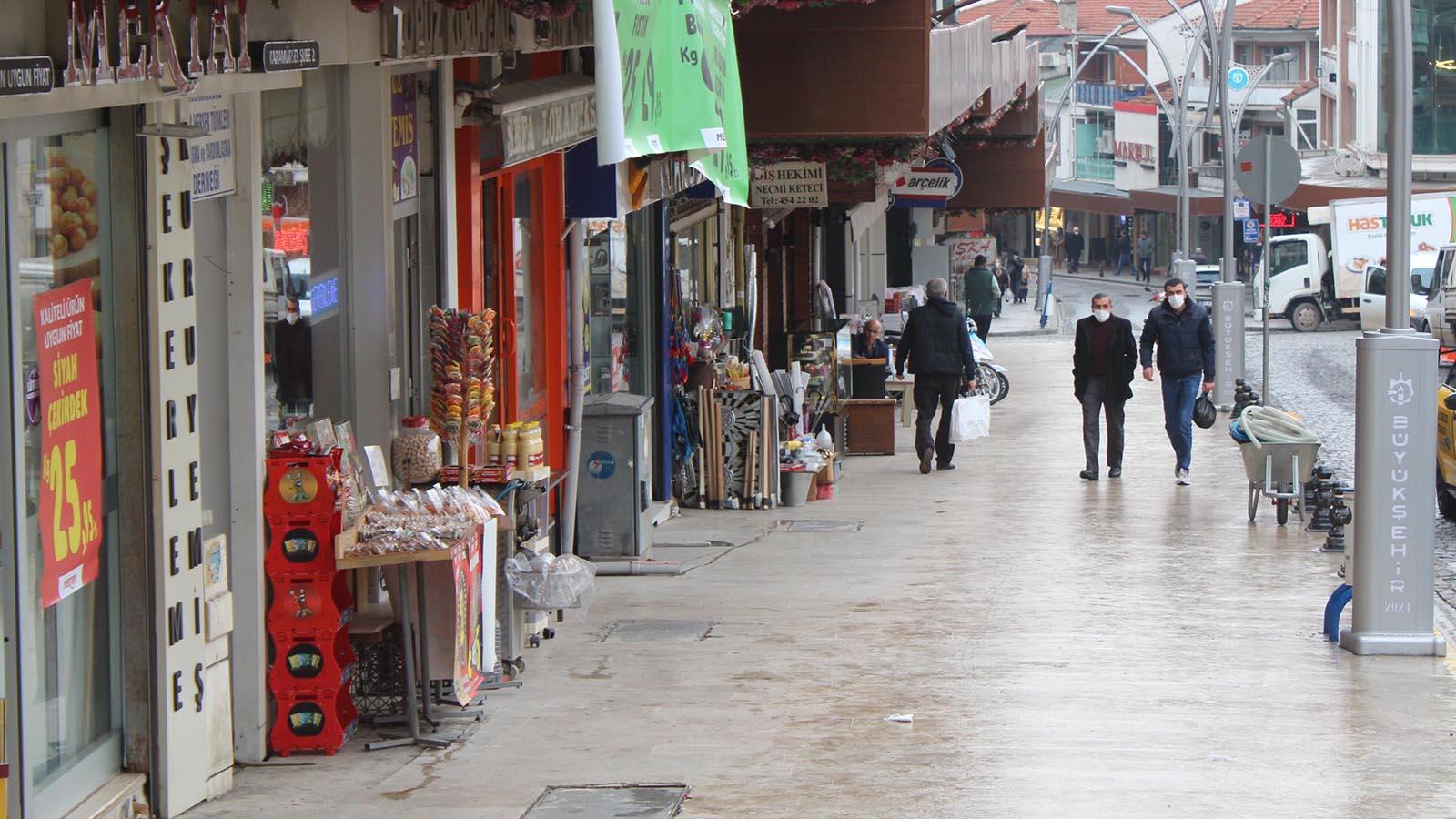 Kocaeli'nde aşı olmayana ruhsat yok