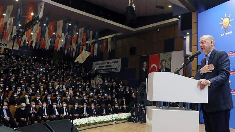 Fehmi Koru: Cumhurbaşkanı ekonomik sorunları yüzünden ABD ve Avrupa ülkelerine acıyor, ben de acıdım...