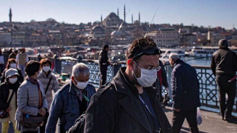 Karar yazarı Beki: Orta sınıf, genişleyeceğine sürekli daralıyor