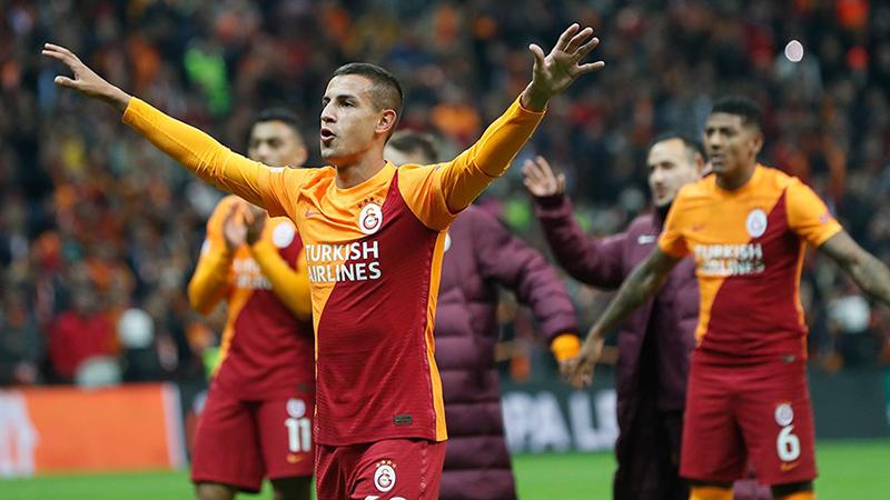 Galatasaray'ın genç futbolcusu Bartuğ Elmaz imza için Fransa'ya gitti