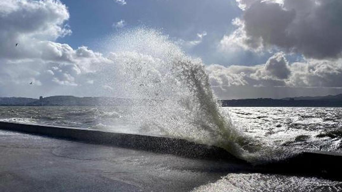 Meteoroloji'den İzmir için fırtına ve yağmur uyarısı