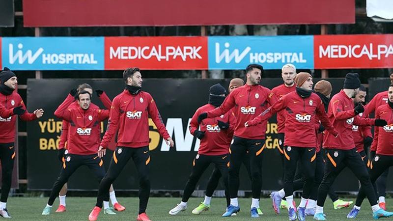  Galatasaray 5 eksikle Antalya'da