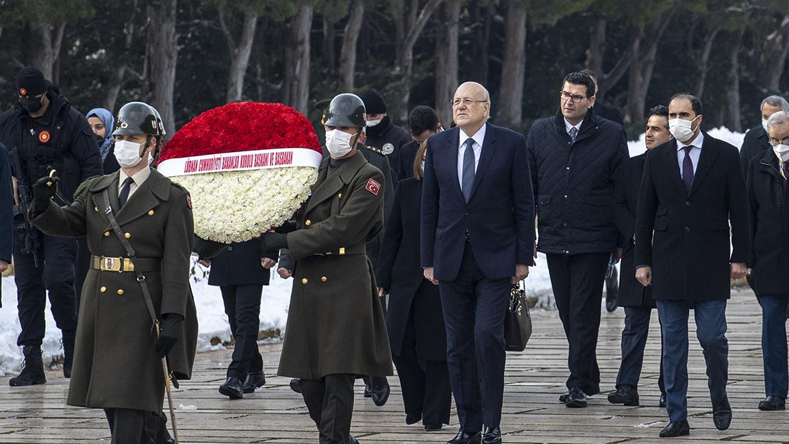 Lübnan Başbakanı Mikati, Anıtkabir'i ziyaret etti